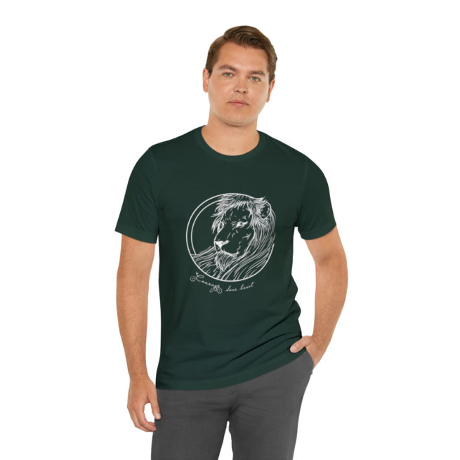 Courage Dear Heart Narnia Writer and Author T-shirt - Image 90