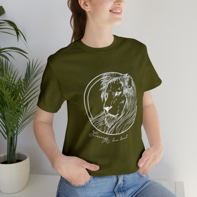 Courage Dear Heart Narnia Writer and Author T-shirt - Image 81